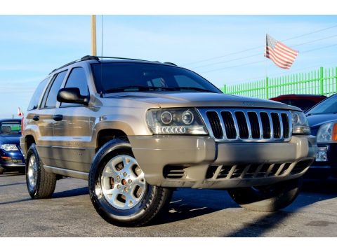 Champagne Pearlcoat Jeep Grand Cherokee Laredo.  Click to enlarge.