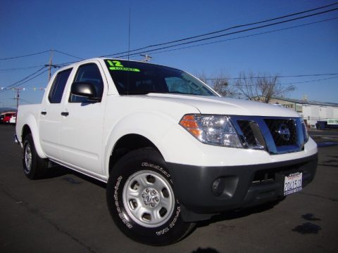 Avalanche White Nissan Frontier S Crew Cab.  Click to enlarge.