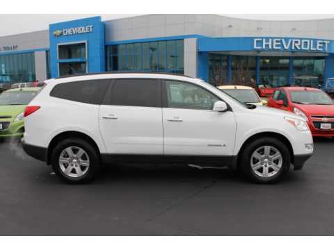 Summit White Chevrolet Traverse LT.  Click to enlarge.