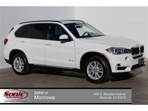 Alpine White BMW X5 xDrive35d.  Click to enlarge.