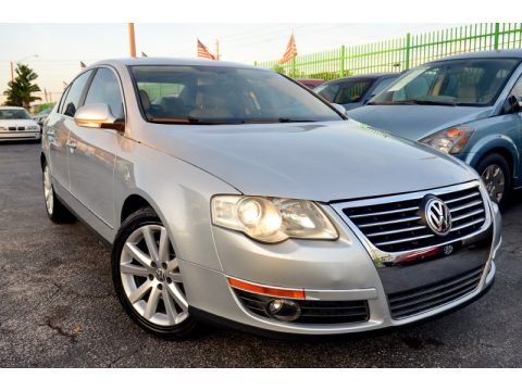 Reflex Silver Metallic Volkswagen Passat 3.6 Sedan. Click to enlarge. Reflex Silver Metallic Volkswagen Passat 3.6 Sedan. Click to enlarge.