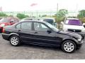 2002 3 Series 325i Sedan #32