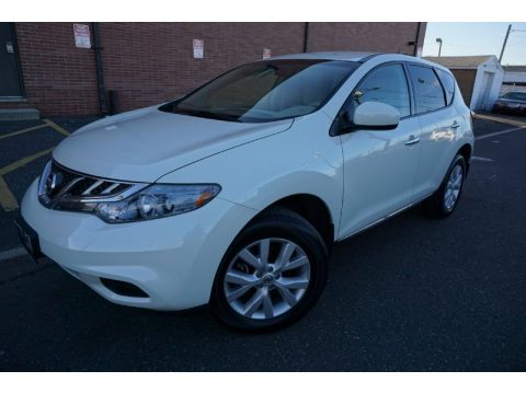 Glacier White Pearl Nissan Murano S AWD.  Click to enlarge.