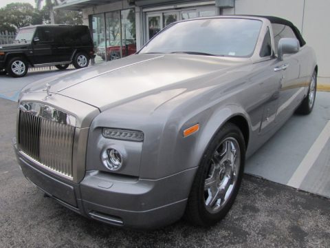 Jubilee Silver Rolls-Royce Phantom Drophead Coupe.  Click to enlarge.