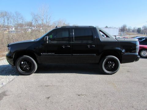 Black Chevrolet Avalanche LT 4WD.  Click to enlarge.