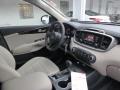  2016 Kia Sorento Stone Beige Interior #10