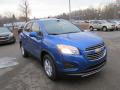 Front 3/4 View of 2015 Chevrolet Trax LT AWD #8