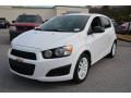 Front 3/4 View of 2014 Chevrolet Sonic LT Hatchback #7