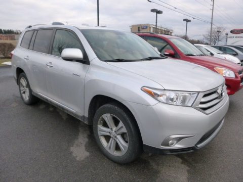 Classic Silver Metallic Toyota Highlander Limited 4WD.  Click to enlarge.