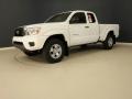 Front 3/4 View of 2015 Toyota Tacoma Access Cab 4x4 #9