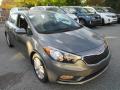 Front 3/4 View of 2015 Kia Forte5 EX #4