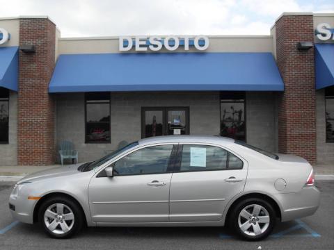 Silver Birch Metallic Ford Fusion SE V6.  Click to enlarge.