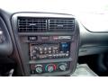 Controls of 2002 Chevrolet Camaro Coupe #32