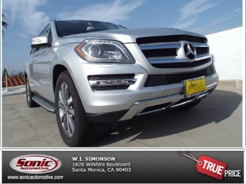 Iridium Silver Metallic Mercedes-Benz GL 450 4Matic.  Click to enlarge.