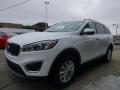 Front 3/4 View of 2016 Kia Sorento LX AWD #4 Front 3/4 View of 2016 Kia Sorento LX AWD #4