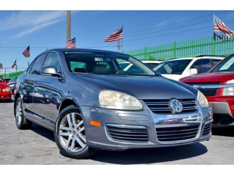 Blue Graphite Metallic Volkswagen Jetta 2.5 Sedan.  Click to enlarge.