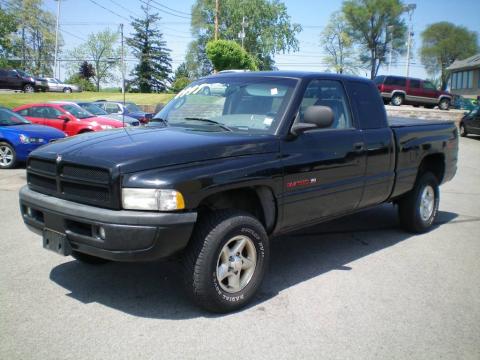 Black Dodge Ram 1500 Sport Extended Cab 4x4.  Click to enlarge.