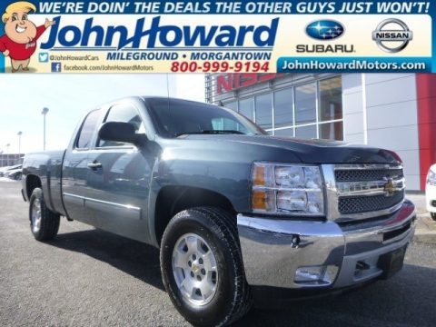 Woodland Green Chevrolet Silverado 1500 LT Extended Cab 4x4.  Click to enlarge.