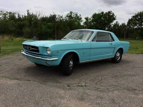 Tropical Turquoise Ford Mustang Coupe.  Click to enlarge.