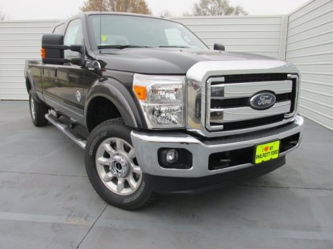 Tuxedo Black Ford F350 Super Duty Lariat Crew Cab 4x4.  Click to enlarge.
