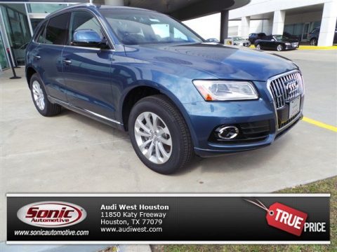 Utopia Blue Metallic Audi Q5 2.0 TFSI Premium Plus quattro.  Click to enlarge.