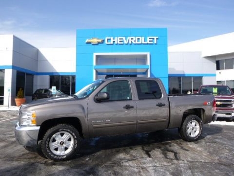 Mocha Steel Metallic Chevrolet Silverado 1500 LT Crew Cab 4x4.  Click to enlarge.