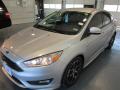 Front 3/4 View of 2015 Ford Focus SE Sedan #3