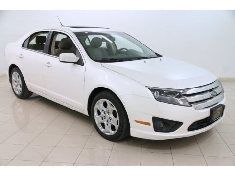 White Platinum Tri-Coat Ford Fusion SE.  Click to enlarge.