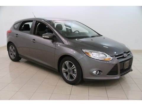 Sterling Gray Ford Focus SE Hatchback.  Click to enlarge.