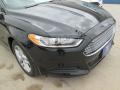 2015 Fusion SE #2