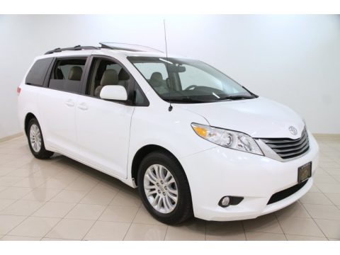Super White Toyota Sienna XLE.  Click to enlarge.