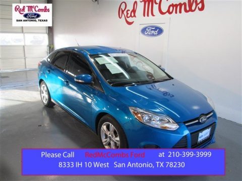 Blue Candy Ford Focus SE Sedan.  Click to enlarge.