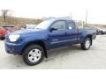 Front 3/4 View of 2015 Toyota Tacoma V6 Access Cab 4x4 #2