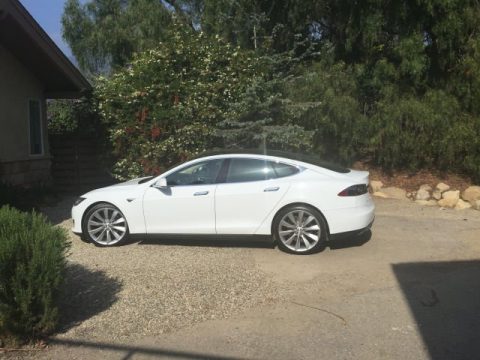 White Tesla Model S P85 Performance.  Click to enlarge.