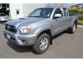 Front 3/4 View of 2015 Toyota Tacoma V6 Access Cab 4x4 #4