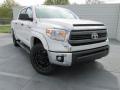 Front 3/4 View of 2015 Toyota Tundra SR5 CrewMax 4x4 #2