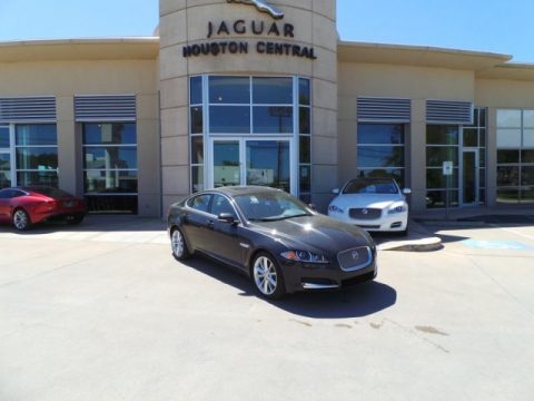 Stratus Grey Metallic Jaguar XF 3.0.  Click to enlarge.