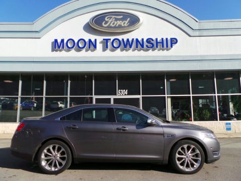 Sterling Gray Metallic Ford Taurus Limited AWD.  Click to enlarge.