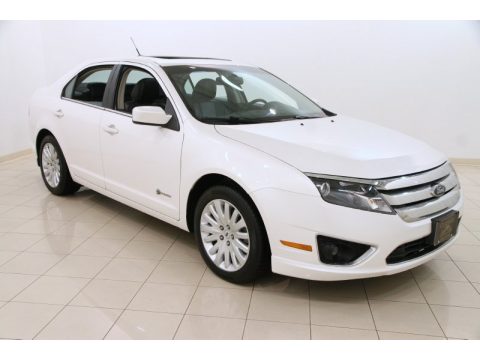 White Platinum Tri-coat Metallic Ford Fusion Hybrid.  Click to enlarge.