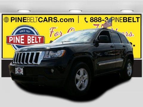 Black Forest Green Pearl Jeep Grand Cherokee Laredo 4x4.  Click to enlarge.
