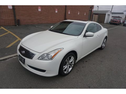 Moonlight White Infiniti G 37 x Coupe.  Click to enlarge.