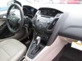 2015 Focus SE Sedan #16
