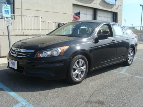 Crystal Black Pearl Honda Accord LX Premium Sedan.  Click to enlarge.
