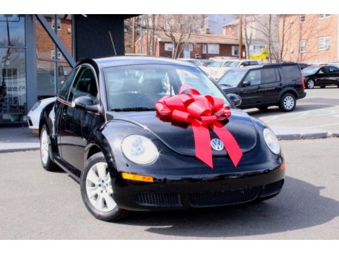 Black Volkswagen New Beetle 2.5 Coupe.  Click to enlarge.