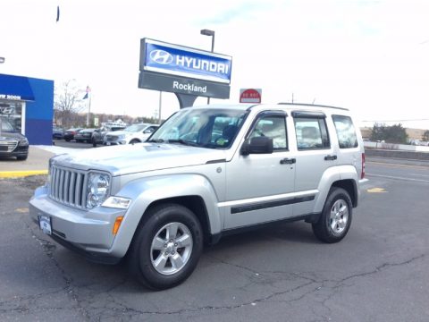 Bright Silver Metallic Jeep Liberty Sport 4x4.  Click to enlarge.
