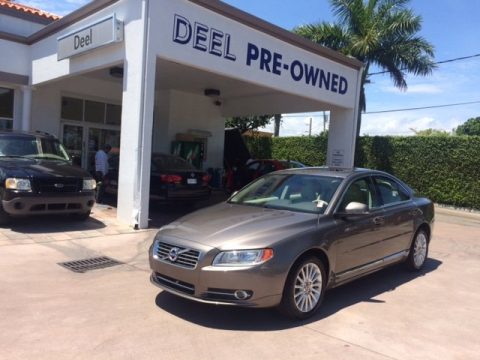 Oyster Grey Metallic Volvo S80 3.2.  Click to enlarge.