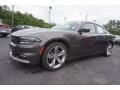 Front 3/4 View of 2015 Dodge Charger SXT #3