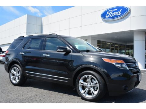 Tuxedo Black Ford Explorer Limited.  Click to enlarge.