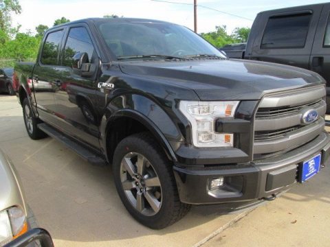 Tuxedo Black Metallic Ford F150 Lariat SuperCrew 4x4.  Click to enlarge.