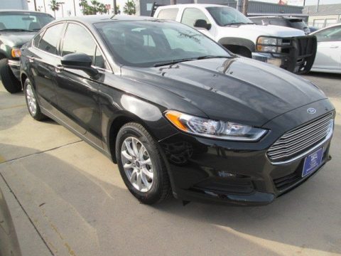 Tuxedo Black Metallic Ford Fusion S.  Click to enlarge.